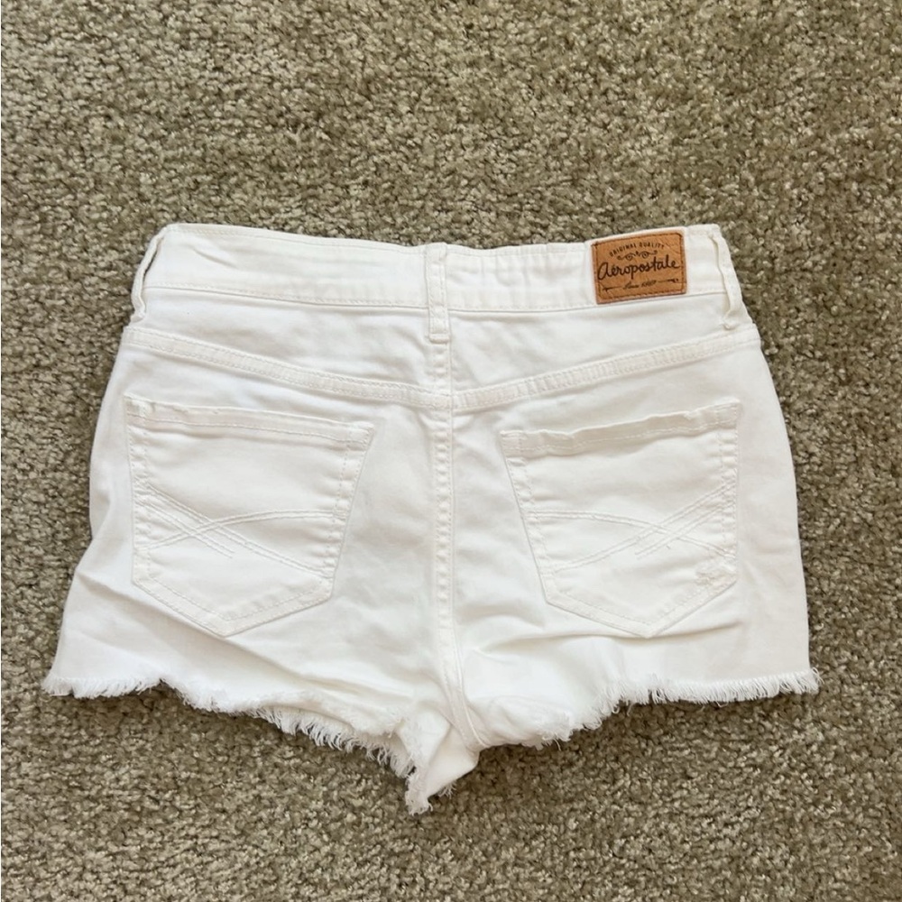 Aeropostale white denim shorts! - Picture 2 of 2